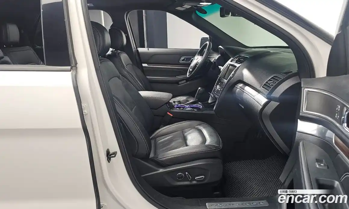 Ford Explorer 2016 3.5 Автомат в Москве № 255585, фото 20