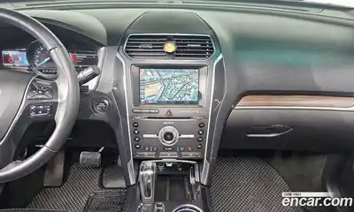 Ford Explorer 2016 3.5 Автомат в Москве № 255585, миниатюра 2