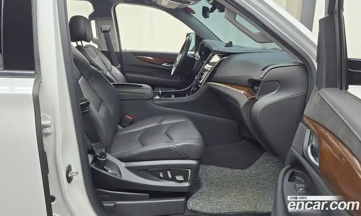 Cadillac Escalade 2020 6.2 Автомат в Москве № 256495, фото 17