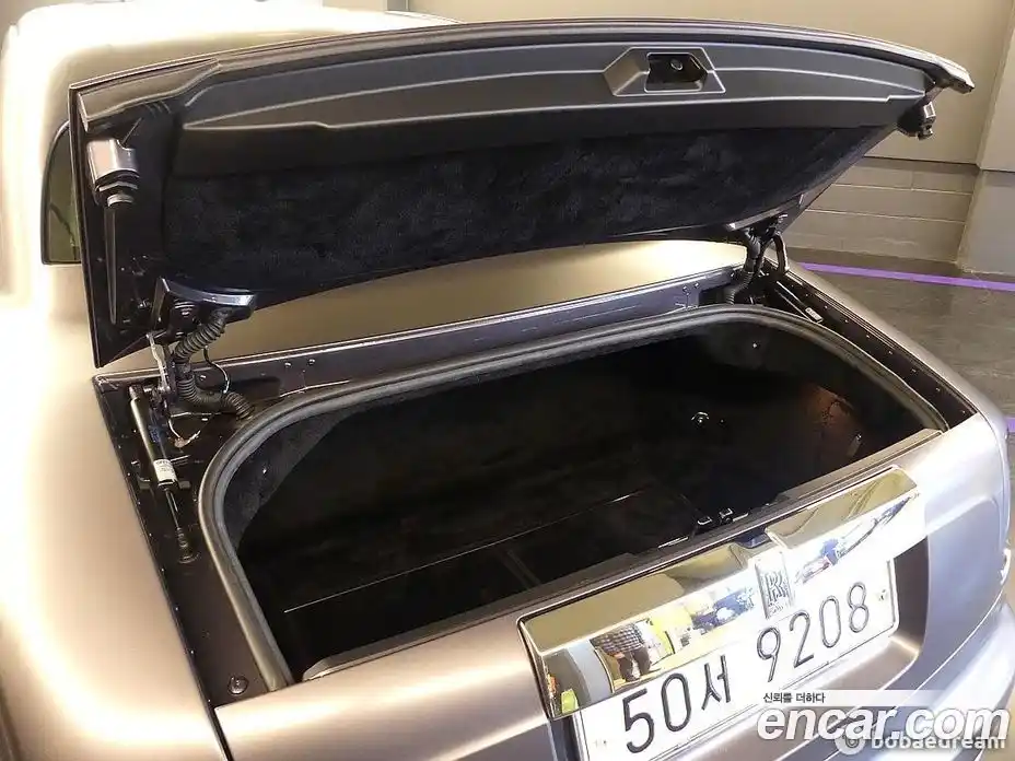 Rolls-Royce Phantom 2009 6.7 Автомат в Москве № 256703, фото 9