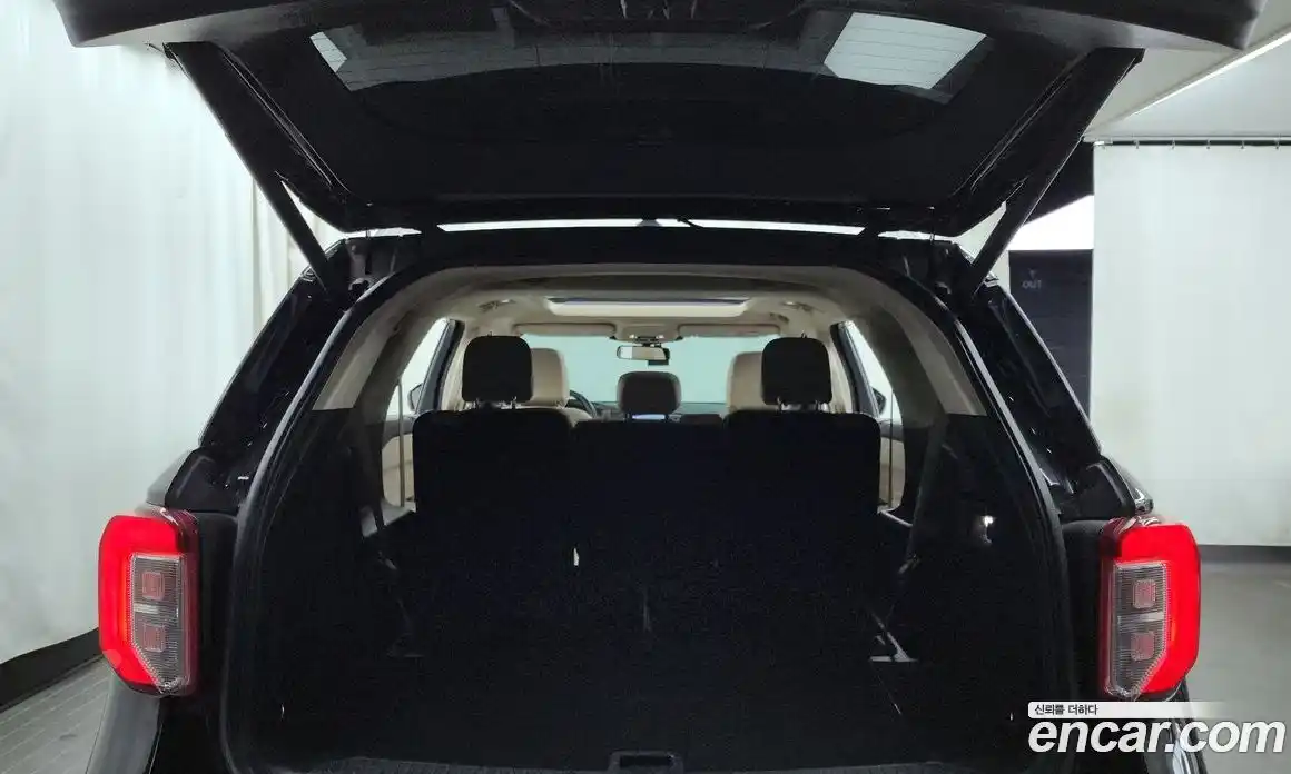 Ford Explorer 2021 2.3 Автомат в Москве № 273468, фото 14