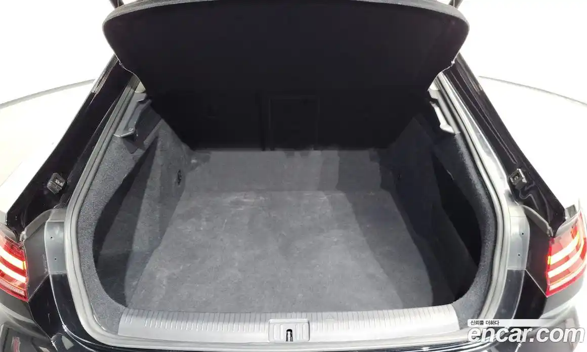 Volkswagen Arteon 2020 2.0 Автомат в Москве № 276376, фото 15