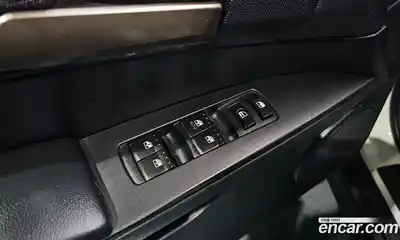 SsangYong Korando 2014 2.0 Автомат в Москве № 28939, миниатюра 6