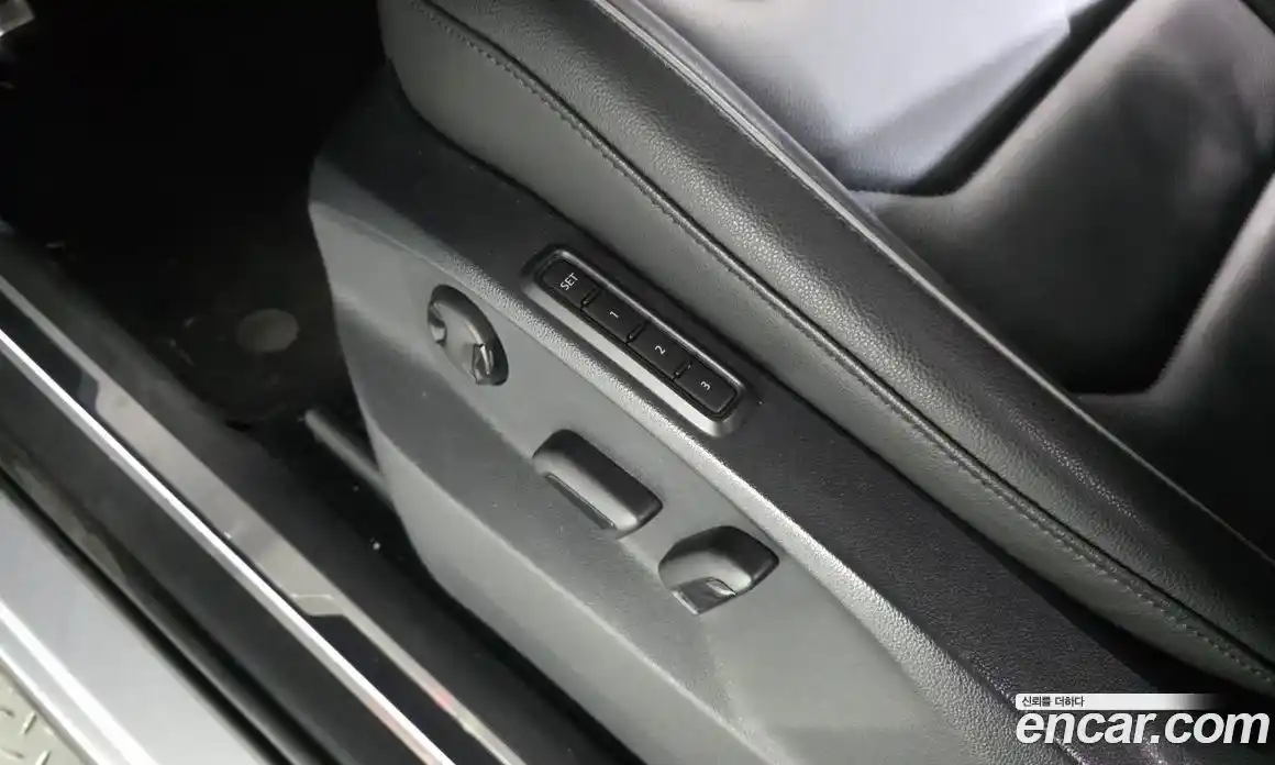 Volkswagen Tiguan 2018 2.0 Автомат в Москве № 301110, фото 17