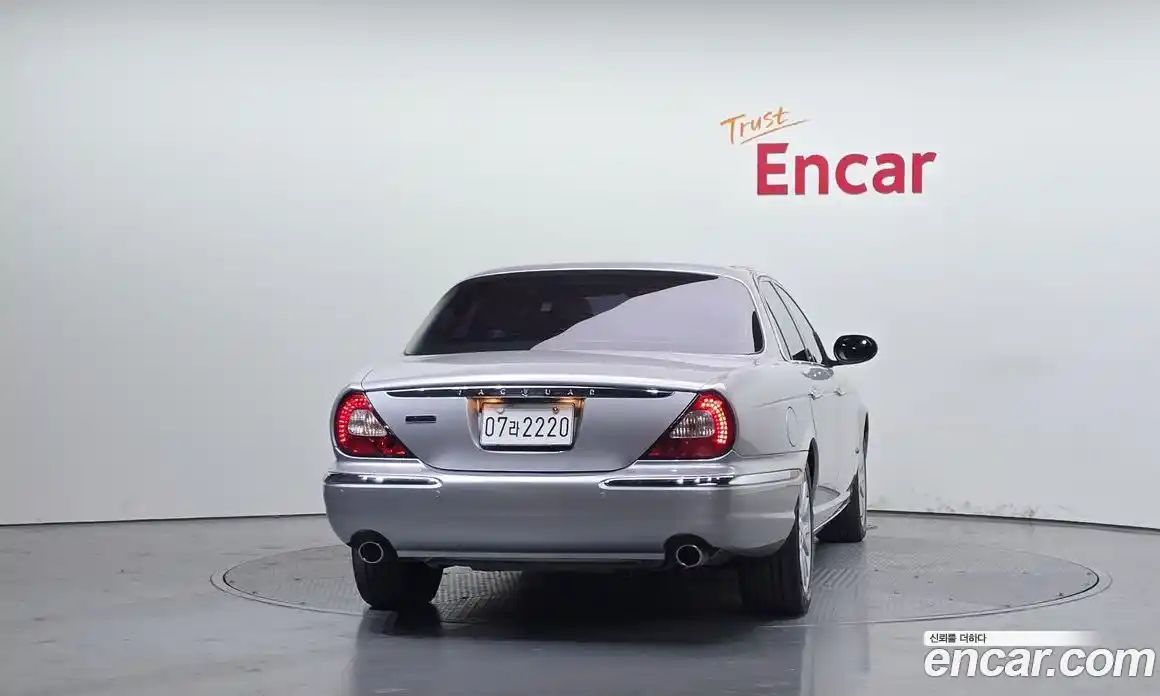 Jaguar XJ-6 2006 3.0 Автомат в Москве № 305051, фото 6