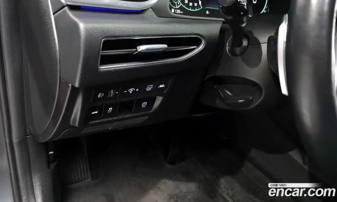 Hyundai Sonata 2023 2.0 Автомат в Москве № 305128, фото 18