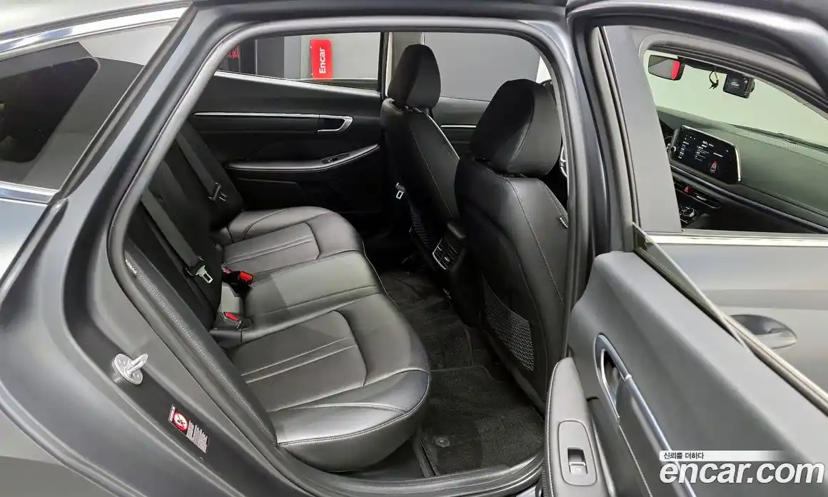 Hyundai Sonata 2023 2.0 Автомат в Москве № 305128, фото 6