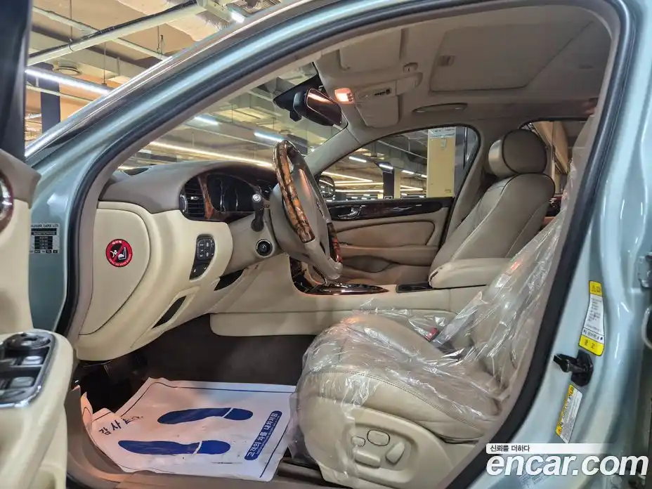 Jaguar XJ 2007 2.7 Автомат в Москве № 305184, фото 12