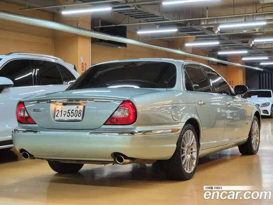 Jaguar XJ 2007 2.7 Автомат в Москве № 305184, фото 7