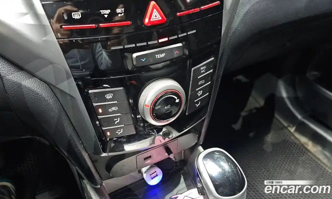 SsangYong TIBOLI 2015 1.6 Автомат в Москве № 31176, фото 12