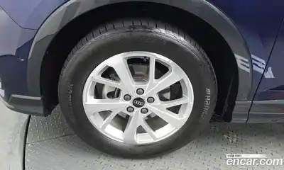 Audi Q3 2023 2.0 Автомат в Москве № 311797, миниатюра 10