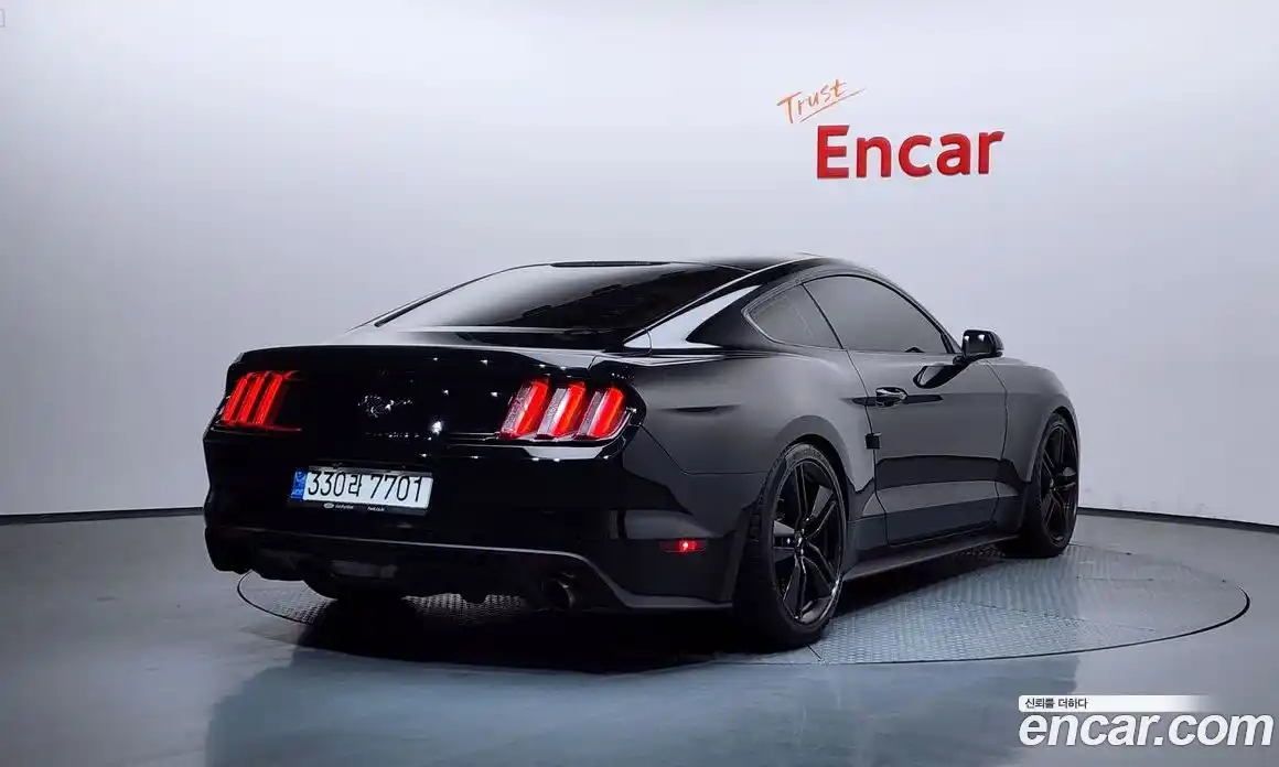 Ford Mustang 2015 2.3 Автомат в Москве № 313714, фото 14