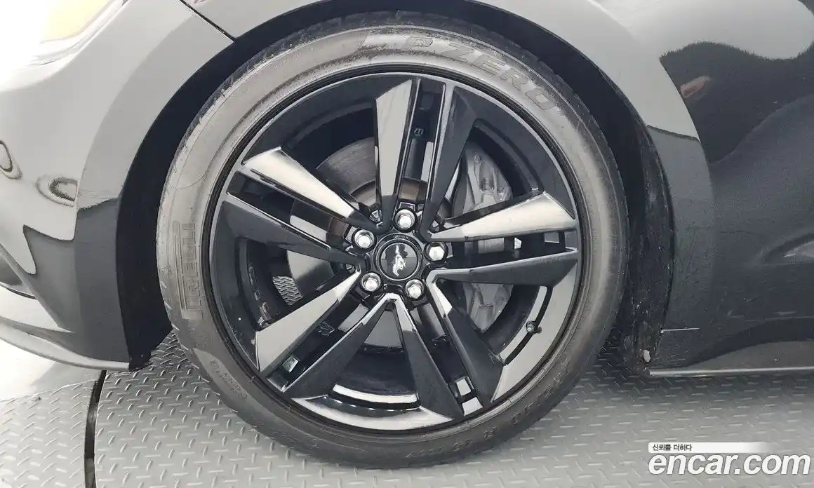 Ford Mustang 2015 2.3 Автомат в Москве № 313714, фото 18