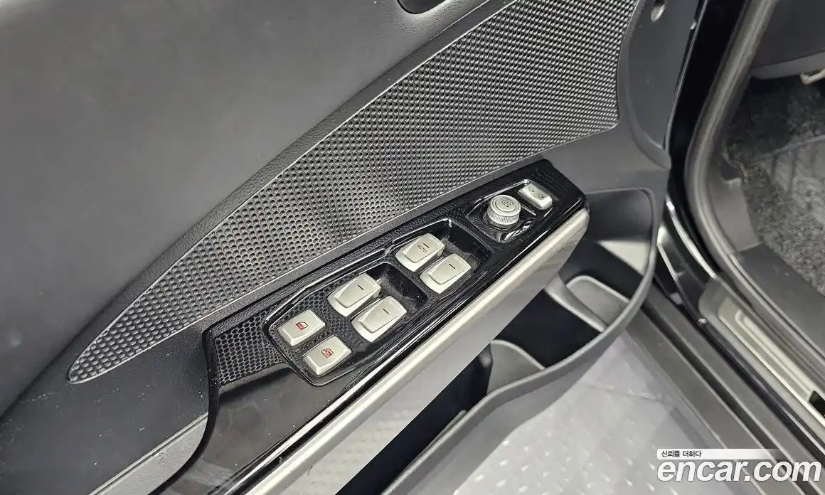 SsangYong TIBOLI 2016 1.6 Автомат в Москве № 32264, фото 15