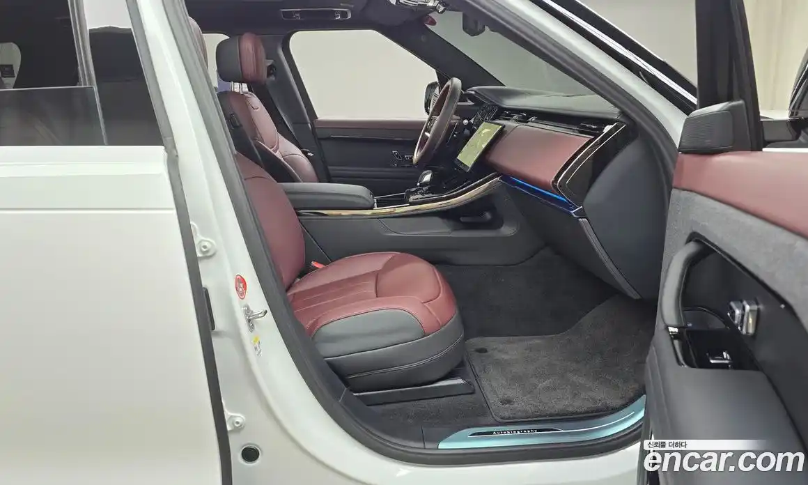 Land Rover Range-Rover Sport 2024 3.0 Автомат в Москве № 333044, фото 14