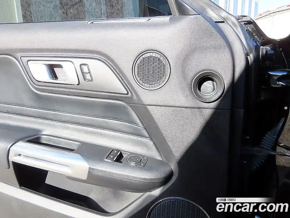 Ford Mustang 2020 2.3 Автомат в Москве № 335336, фото 11