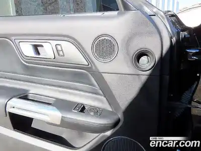 Ford Mustang 2020 2.3 Автомат в Москве № 335336, миниатюра 11