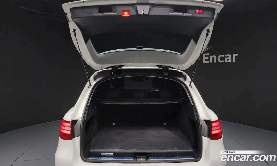 Mercedes-Benz GLC-Class 2019 2.0 Автомат в Москве № 342824, фото 19