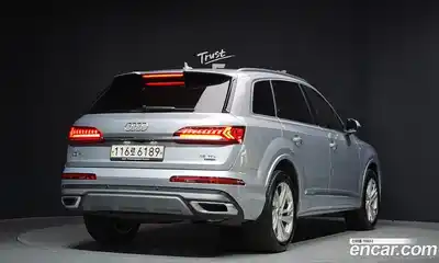 Audi Q7 2020 3.0 Автомат в Москве № 343568, миниатюра 2