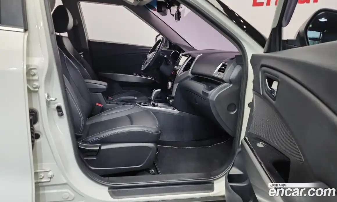 SsangYong TIBOLI 2016 1.6 Автомат в Москве № 35577, фото 11