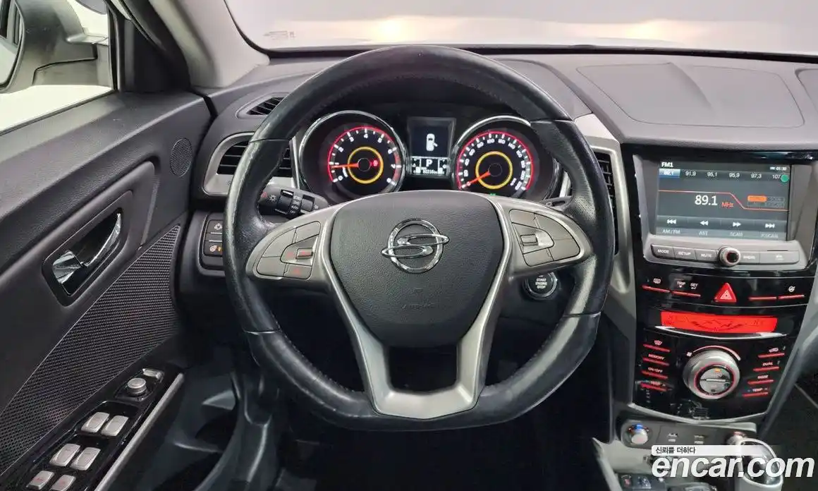 SsangYong TIBOLI 2016 1.6 Автомат в Москве № 35577, фото 15