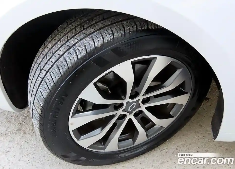 Renault SM6 2023 1.3 Автомат в Москве № 359131, фото 19