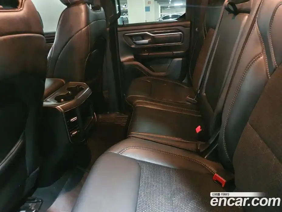 Dodge Ram Pick Up 2020 5.7 Автомат в Москве № 368540, фото 13