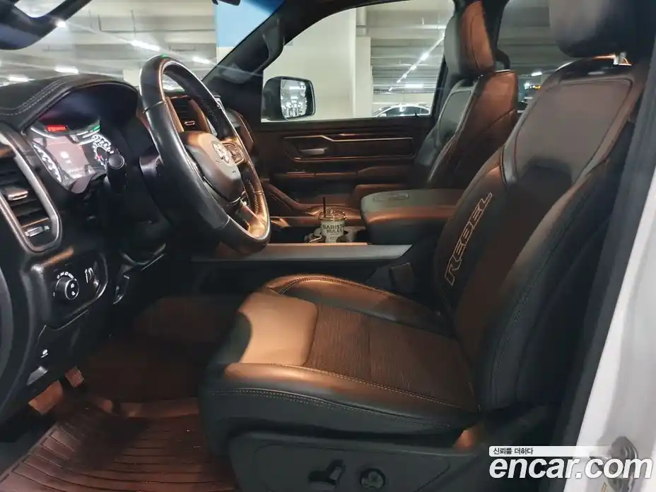 Dodge Ram Pick Up 2020 5.7 Автомат в Москве № 368540, фото 10