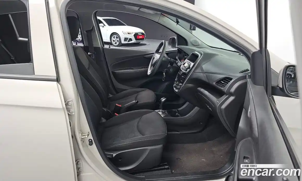 Chevrolet Spark 2017 1.0 Автомат в Москве № 37101, фото 4