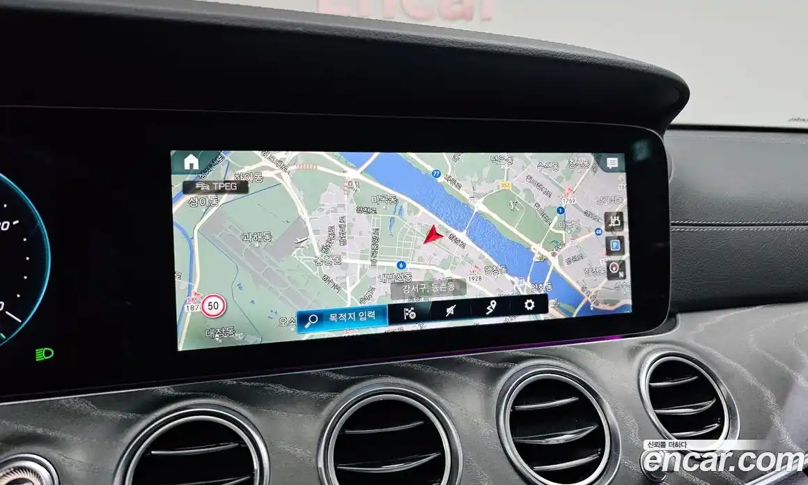 Mercedes-Benz E-Class 2022 2.0 Автомат в Москве № 372528, фото 14