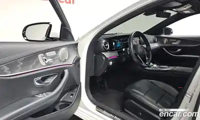 Mercedes-Benz E-Class 2022 2.0 Автомат в Москве № 372528, миниатюра 10