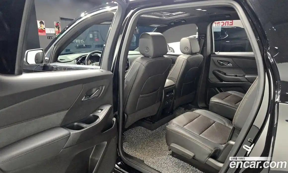 Chevrolet Traverse 2022 3.6 Автомат в Москве № 37354, фото 15