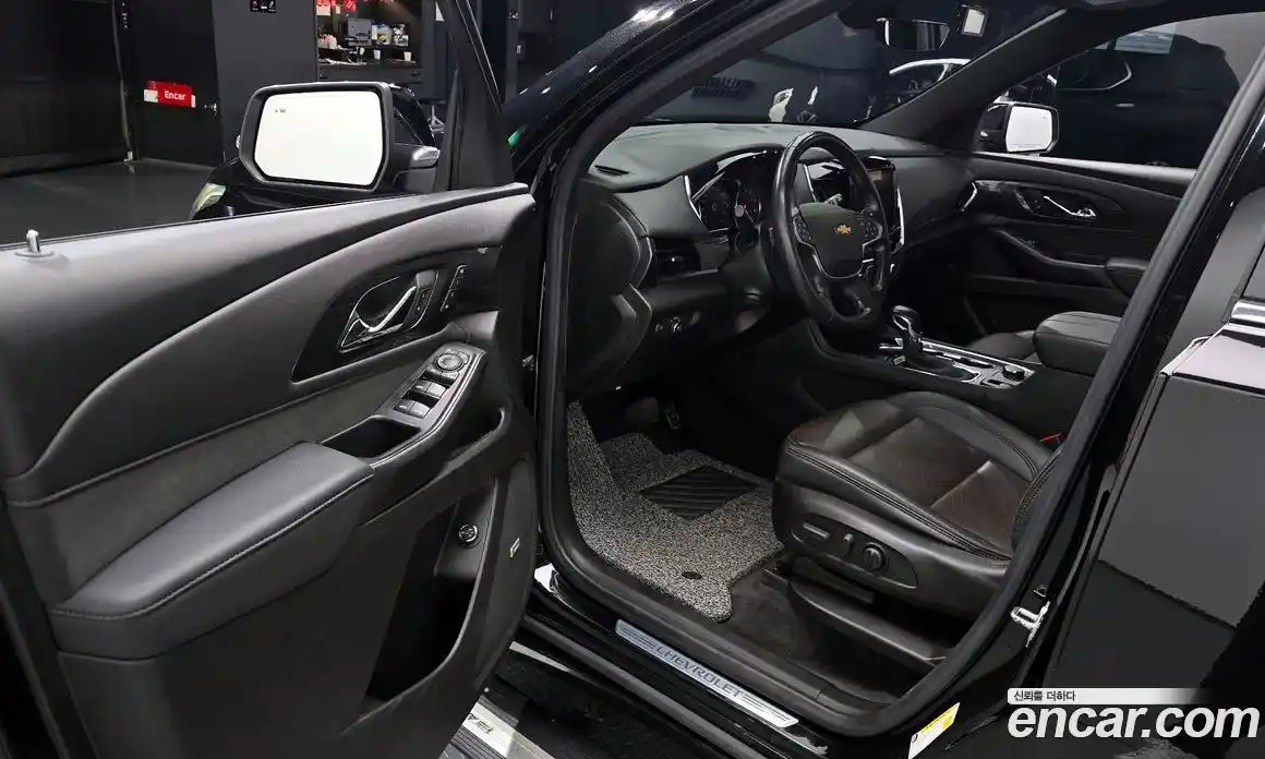 Chevrolet Traverse 2022 3.6 Автомат в Москве № 37354, фото 10