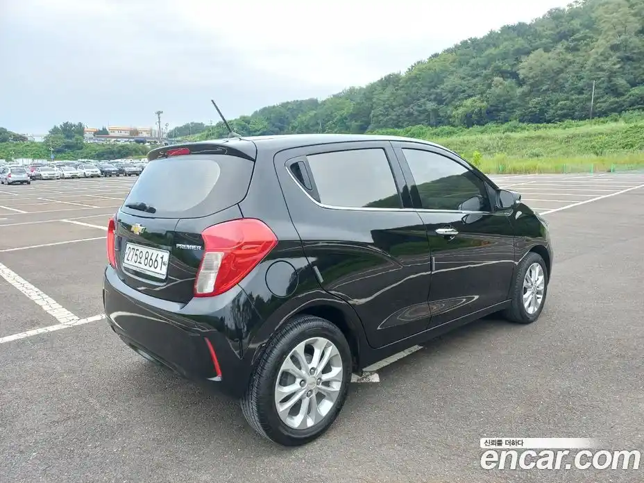 Chevrolet Spark 2020 1.0 Автомат в Москве № 37855, фото 3