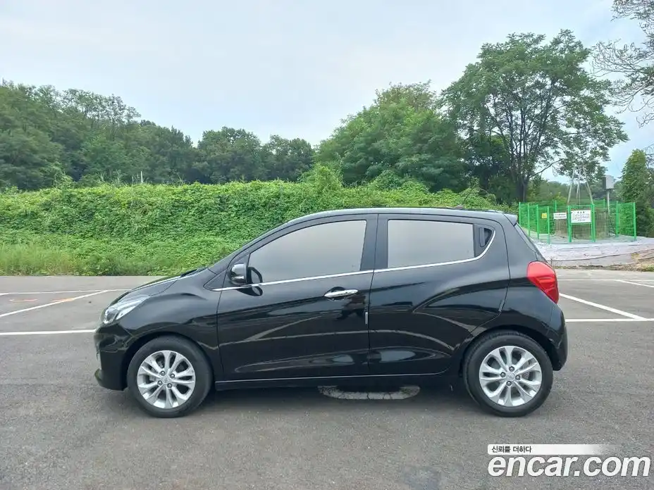 Chevrolet Spark 2020 1.0 Автомат в Москве № 37855, фото 6