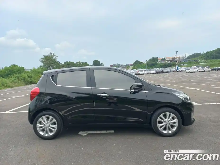 Chevrolet Spark 2020 1.0 Автомат в Москве № 37855, фото 8