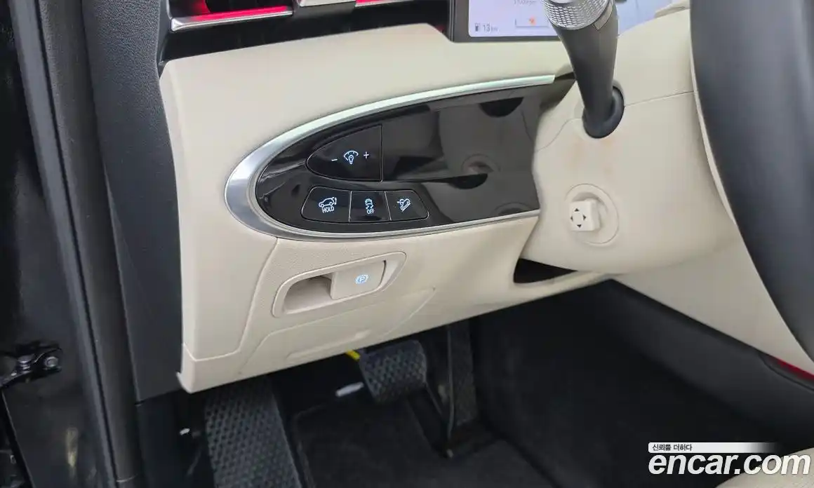 Genesis GV70 2025 2.5 Автомат в Москве № 386076, фото 14