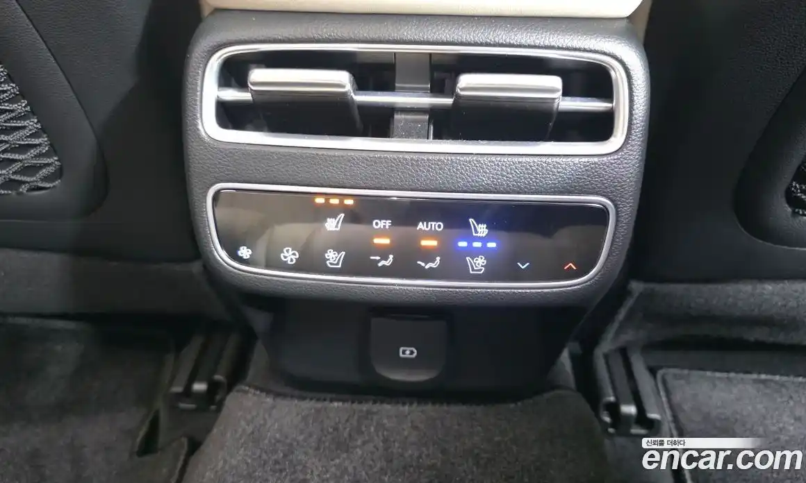 Genesis GV70 2025 2.5 Автомат в Москве № 386076, фото 19