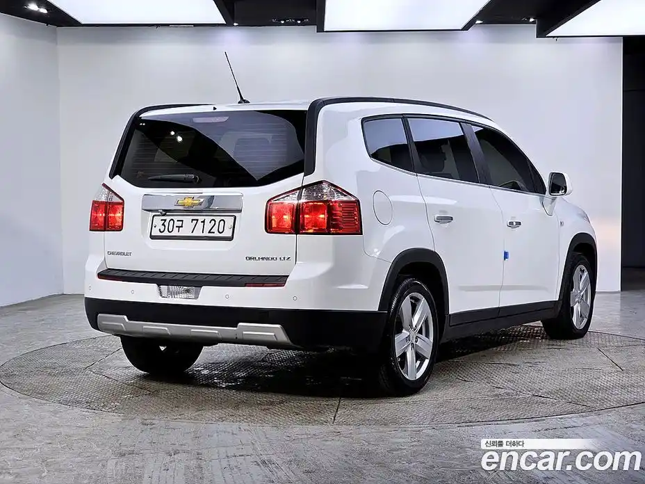Chevrolet Orlando 2012 2.0 Автомат в Москве № 38657, фото 4