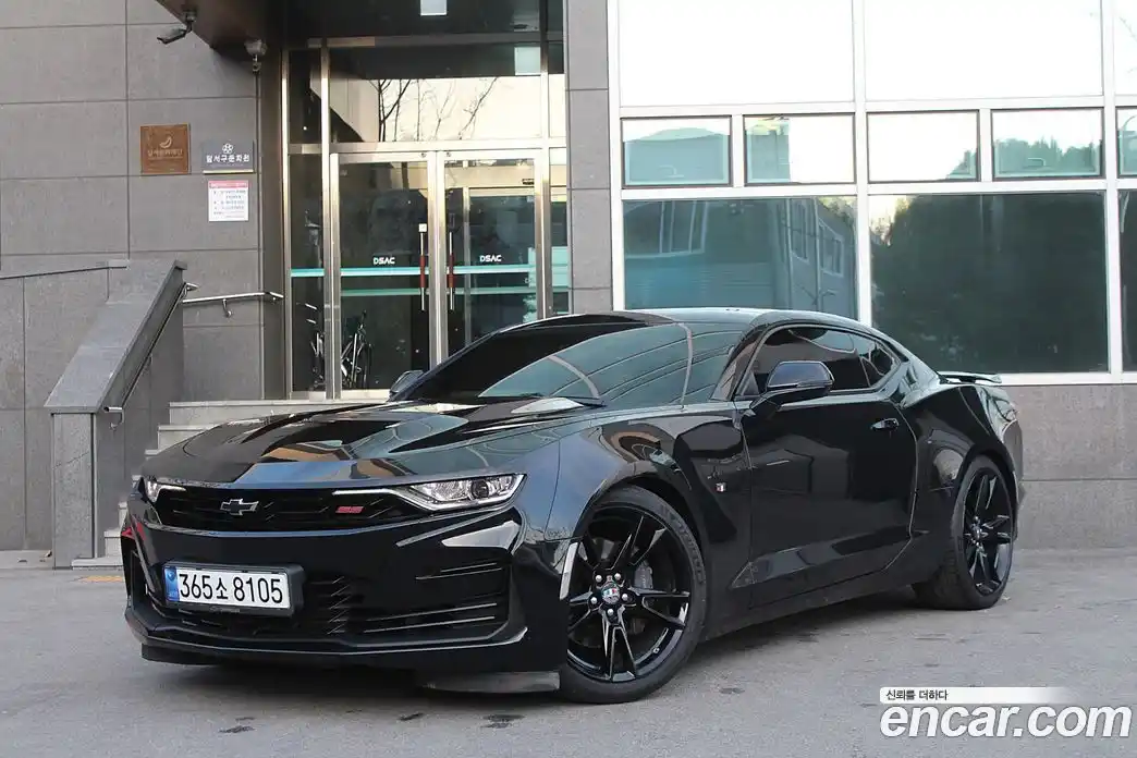 Chevrolet Camaro 2021 6.2 Автомат в Москве № 39036, фото 1