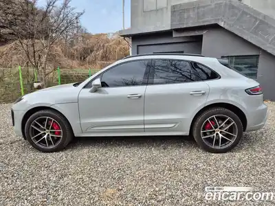 Porsche Macan, 2023
