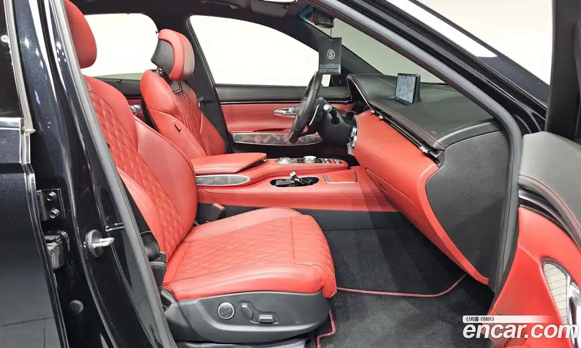 Genesis GV70 2021 2.5 Автомат в Москве № 418884, фото 10