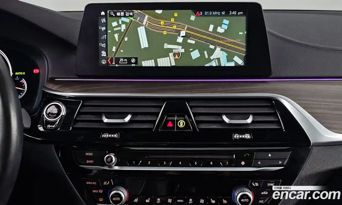 BMW 5-Series 2018 2.0 Автомат в Москве № 426564, фото 14