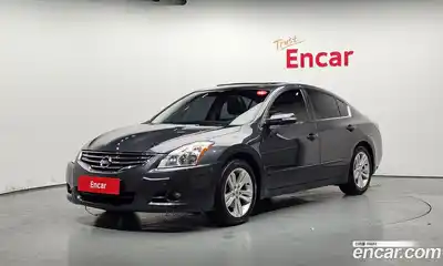 Nissan Altima, 2010