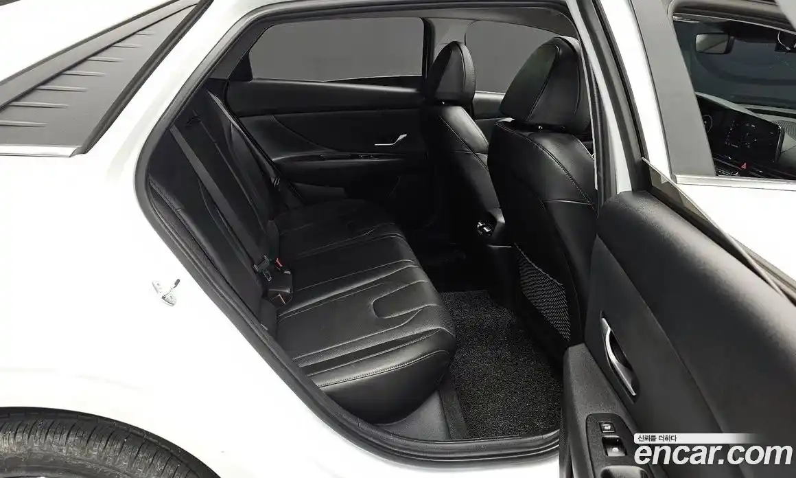 Hyundai Avante 2023 1.6 Автомат в Москве № 449101, фото 12