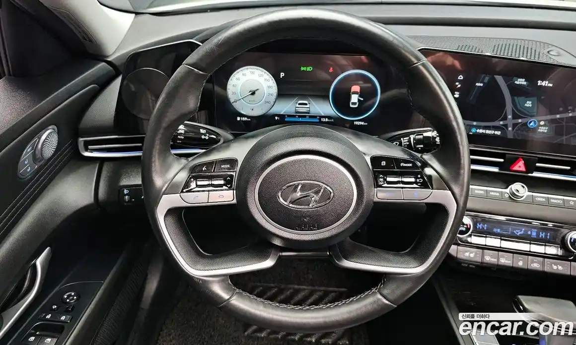 Hyundai Avante 2023 1.6 Автомат в Москве № 449101, фото 13