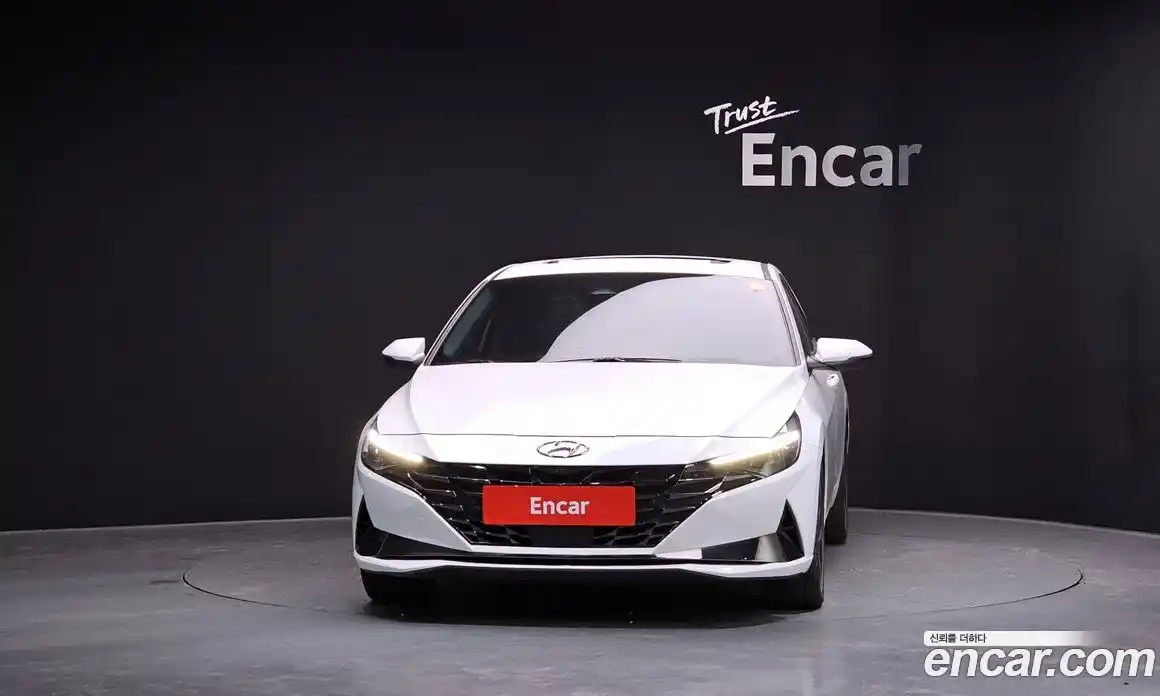 Hyundai Avante 2023 1.6 Автомат в Москве № 449101, фото 3