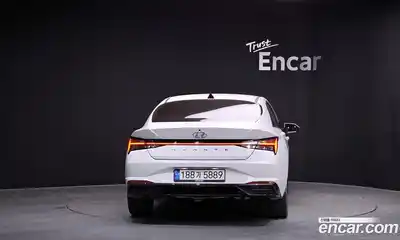 Hyundai Avante 2023 1.6 Автомат в Москве № 449101, миниатюра 4