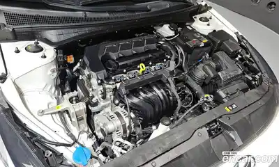 Hyundai Avante 2023 1.6 Автомат в Москве № 449101, миниатюра 6