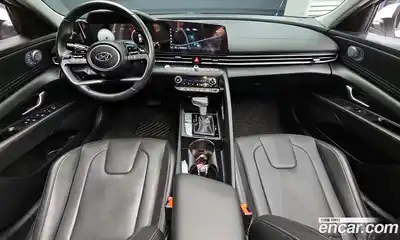 Hyundai Avante 2023 1.6 Автомат в Москве № 449101, миниатюра 7